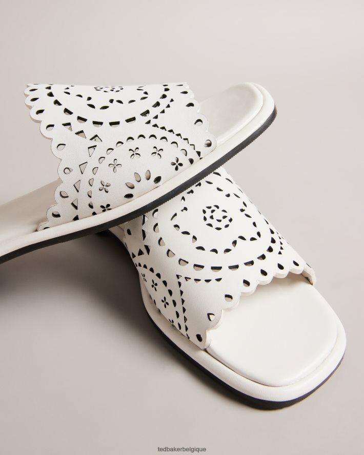 être Ted Baker femmes sandales plates découpées au laser Clovei blanc FR8J42909 chaussures