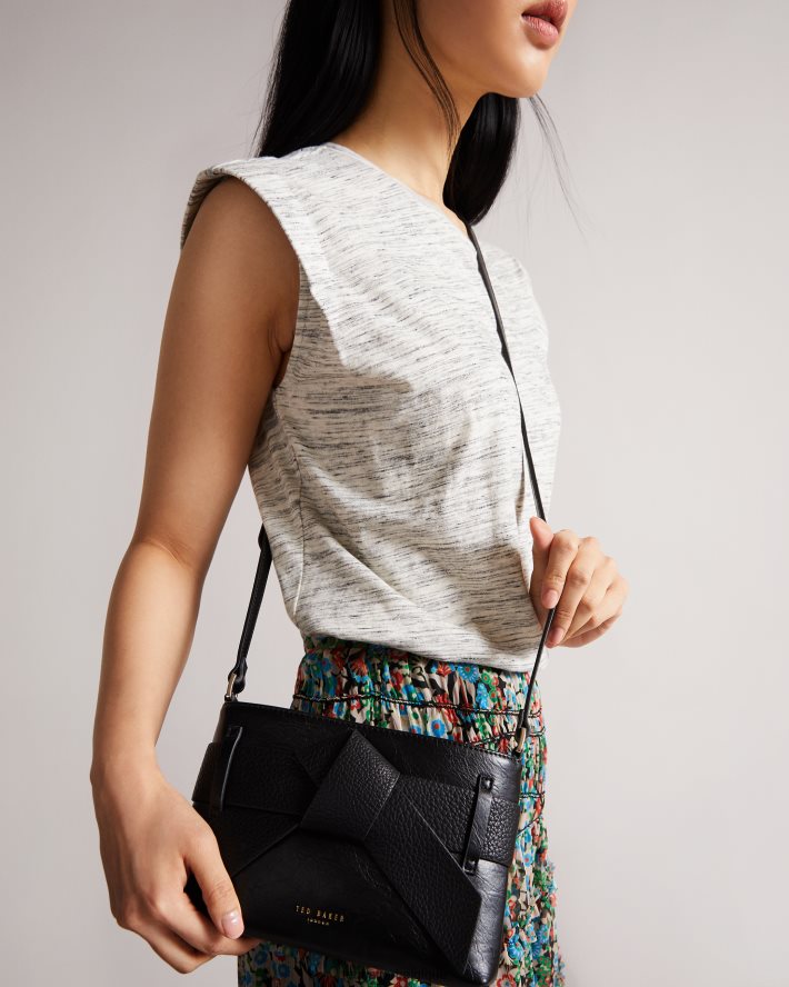 être Ted Baker femmes Jimsina - Sac bandoulière en PU avec nœud noir FR8J42810 Sacs