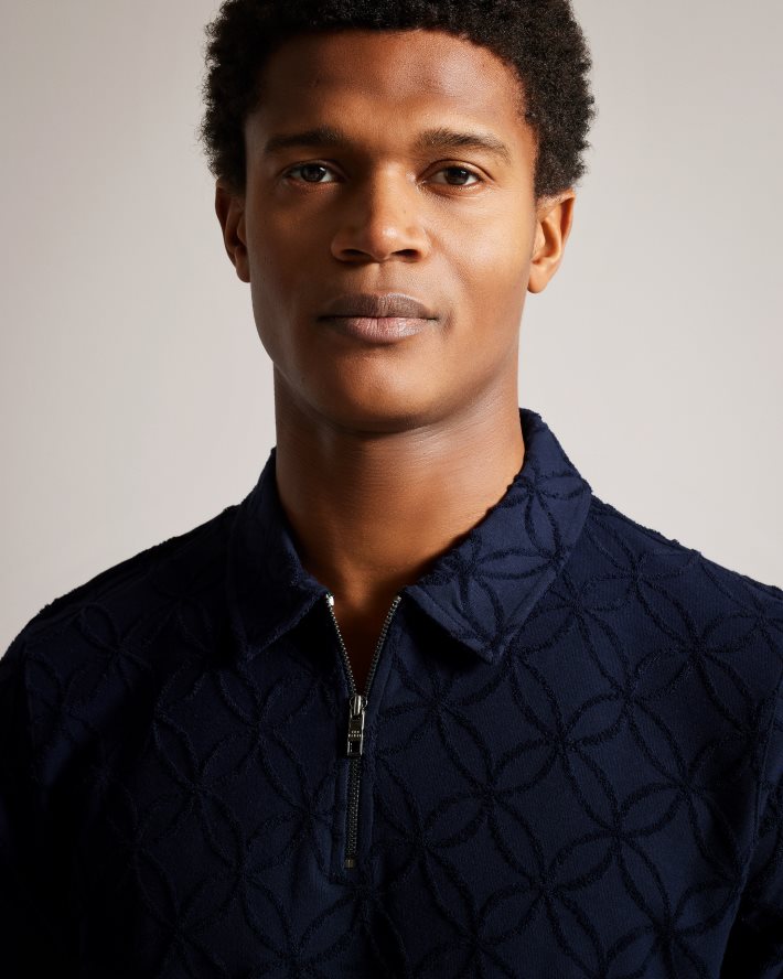 être Ted Baker Hommes polo marocain zippé à manches courtes en jacquard marine FR8J421428 vêtements